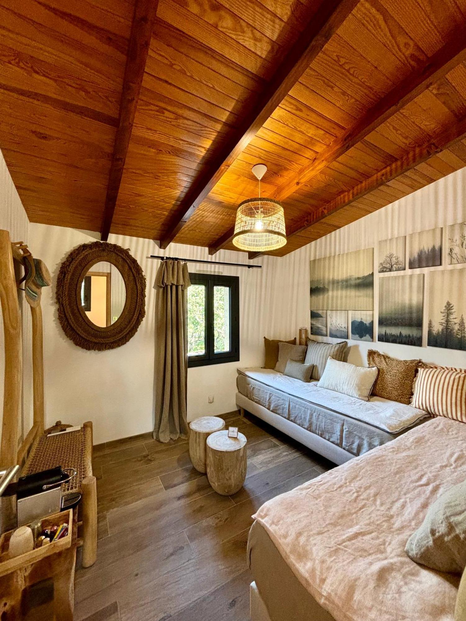 Maison Terre De Lune Mondragon 外观 照片